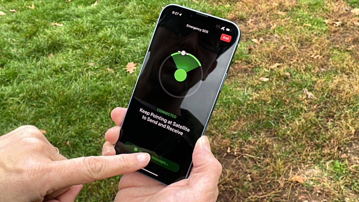 iPhone 14 satellite test